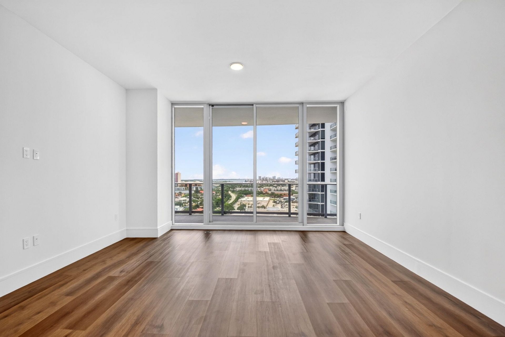220 Lake Shore Drive, Unit 1511, West Palm Beach, FL 33403 Photo