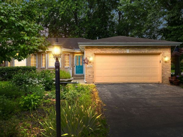 1796 Texas Street , Chesterton, IN 46304