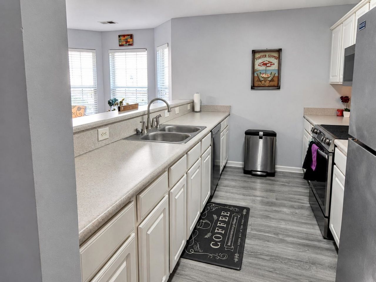 4842 Meadowsweet Dr. Photo 12