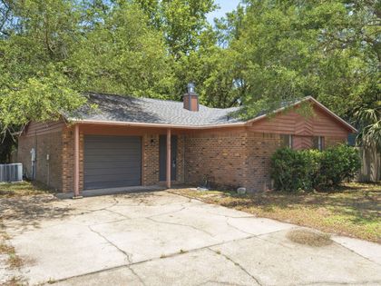 2700 Sanibel Place Gulf Breeze, FL 32563