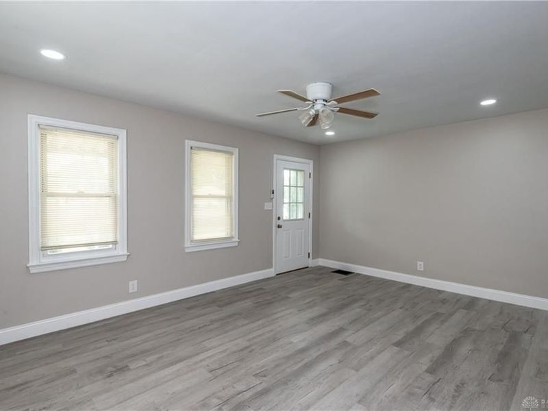 300 Skyview Drive, Vandalia, OH 45377 Photo 10