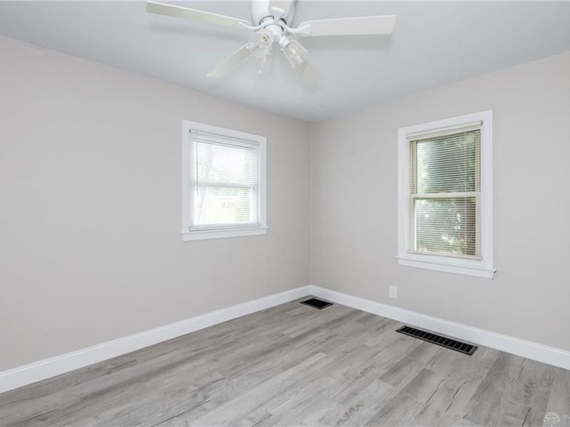 300 Skyview Drive, Vandalia, OH 45377 Photo 11