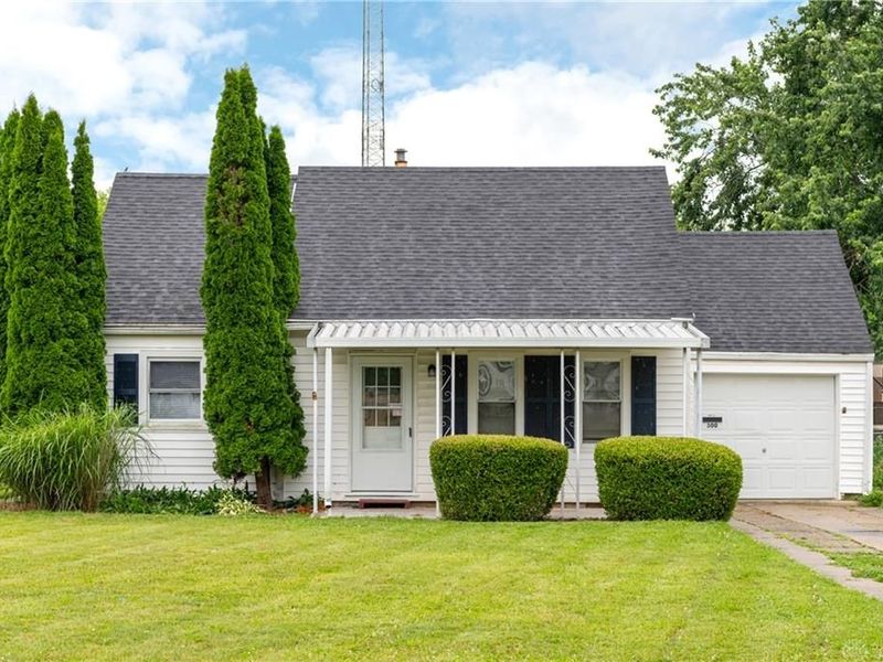 300 Skyview Drive, Vandalia, OH 45377 Photo 2
