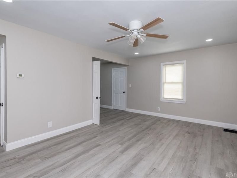 300 Skyview Drive, Vandalia, OH 45377 Photo 4