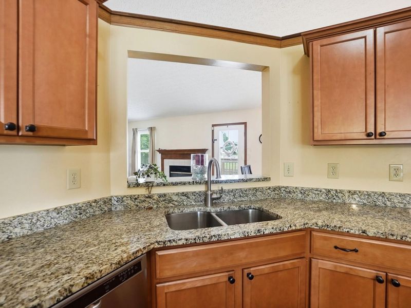 2020 Bellflower Court, Grove City, OH 43123 Photo 11
