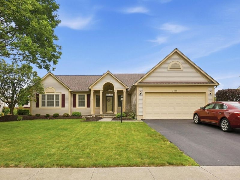 2020 Bellflower Court, Grove City, OH 43123 Photo 2