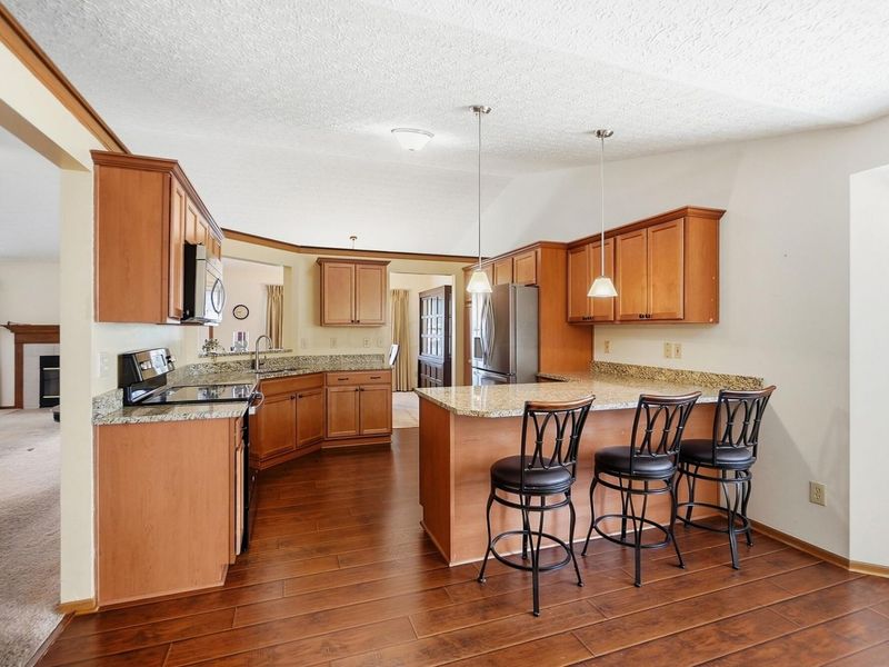 2020 Bellflower Court, Grove City, OH 43123 Photo 8