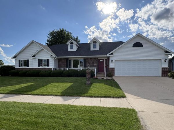 908 2nd Ave E, Holmen, WI 54636