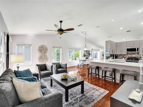4444 Dogwood Cir , Weston, FL 33331
