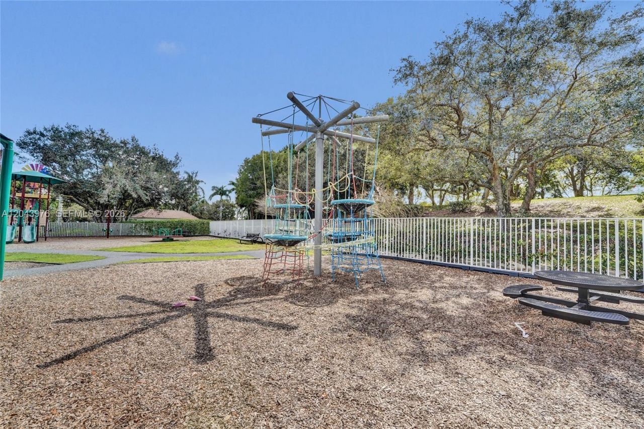4444 Dogwood Cir, Weston, FL 33331 Photo