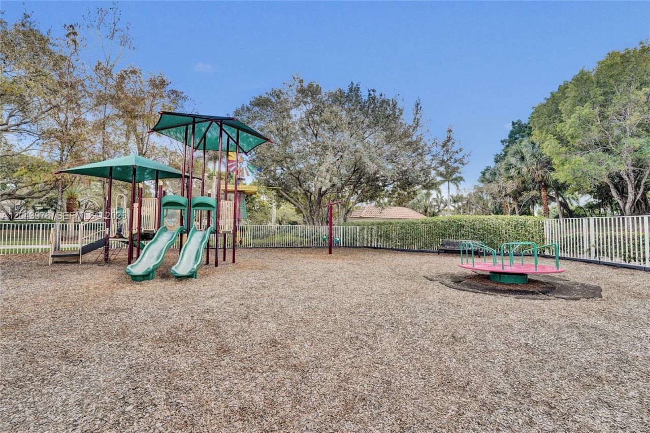4444 Dogwood Cir, Weston, FL 33331 Photo