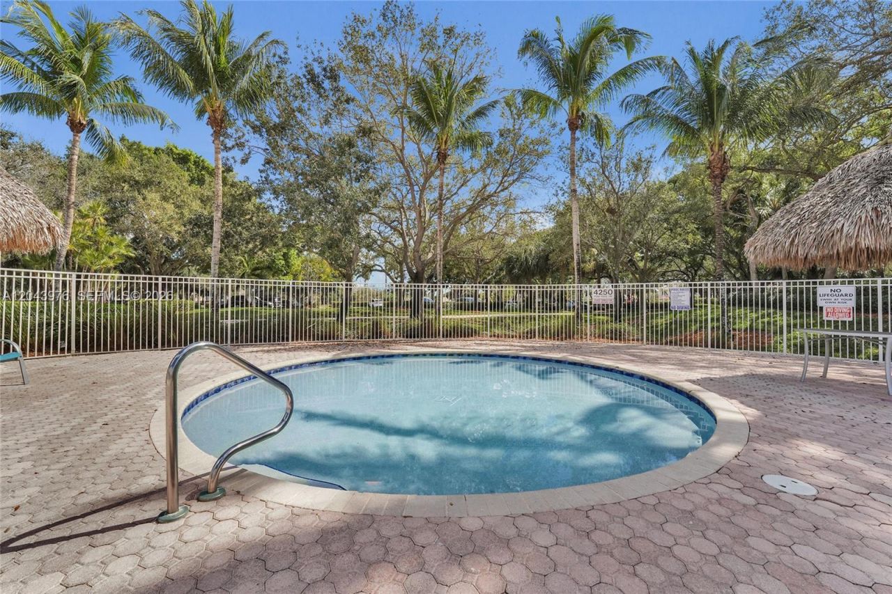4444 Dogwood Cir, Weston, FL 33331 Photo