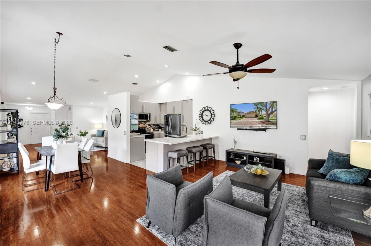 4444 Dogwood Cir, Weston, FL 33331 Photo