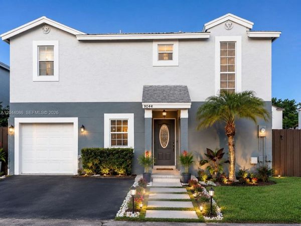 9044 SW 148 Ct, Miami, FL 33196