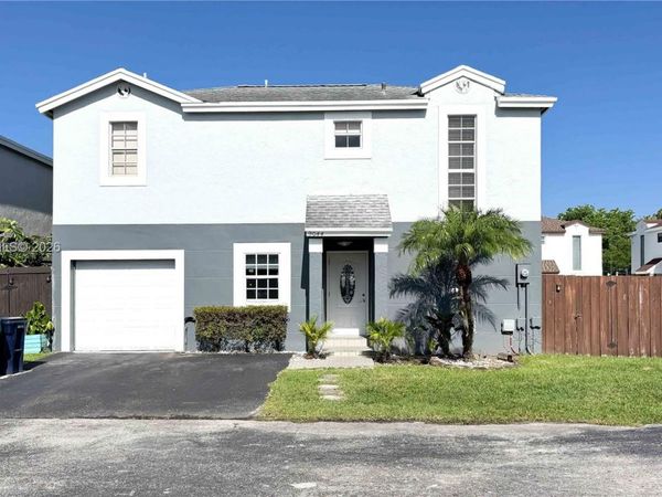 9044 SW 148 Ct, Miami, FL 33196