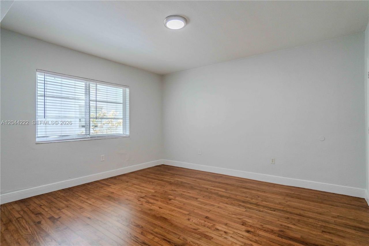 1011 Bay Dr, Unit 106, Miami Beach, FL 33141 Photo