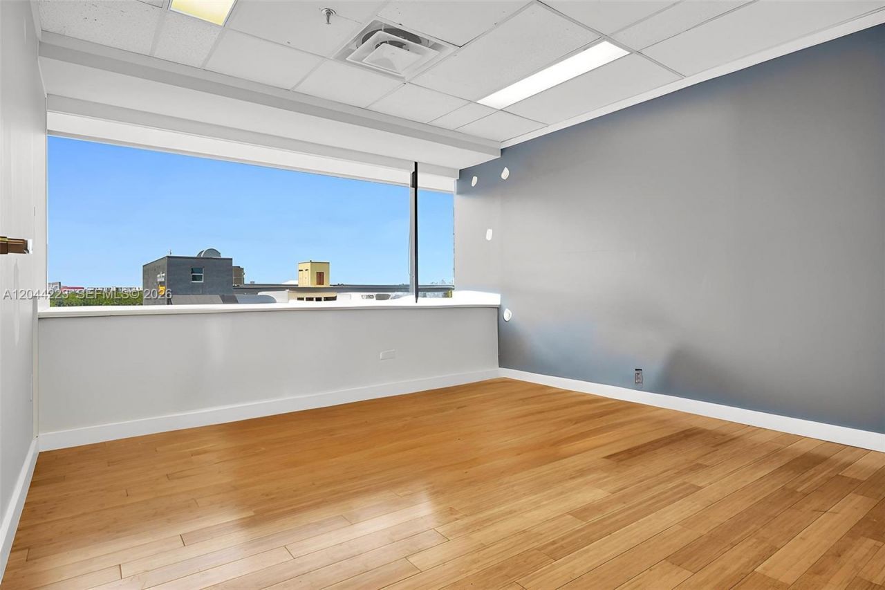 2150 SW 22nd St , Unit 7A, Miami, FL 33145 Photo