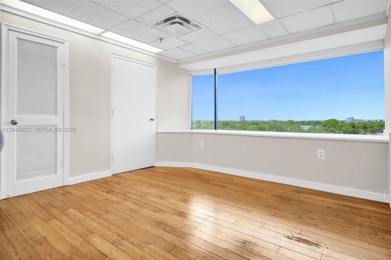 2150 SW 22nd St , Unit 7A, Miami, FL 33145 Photo