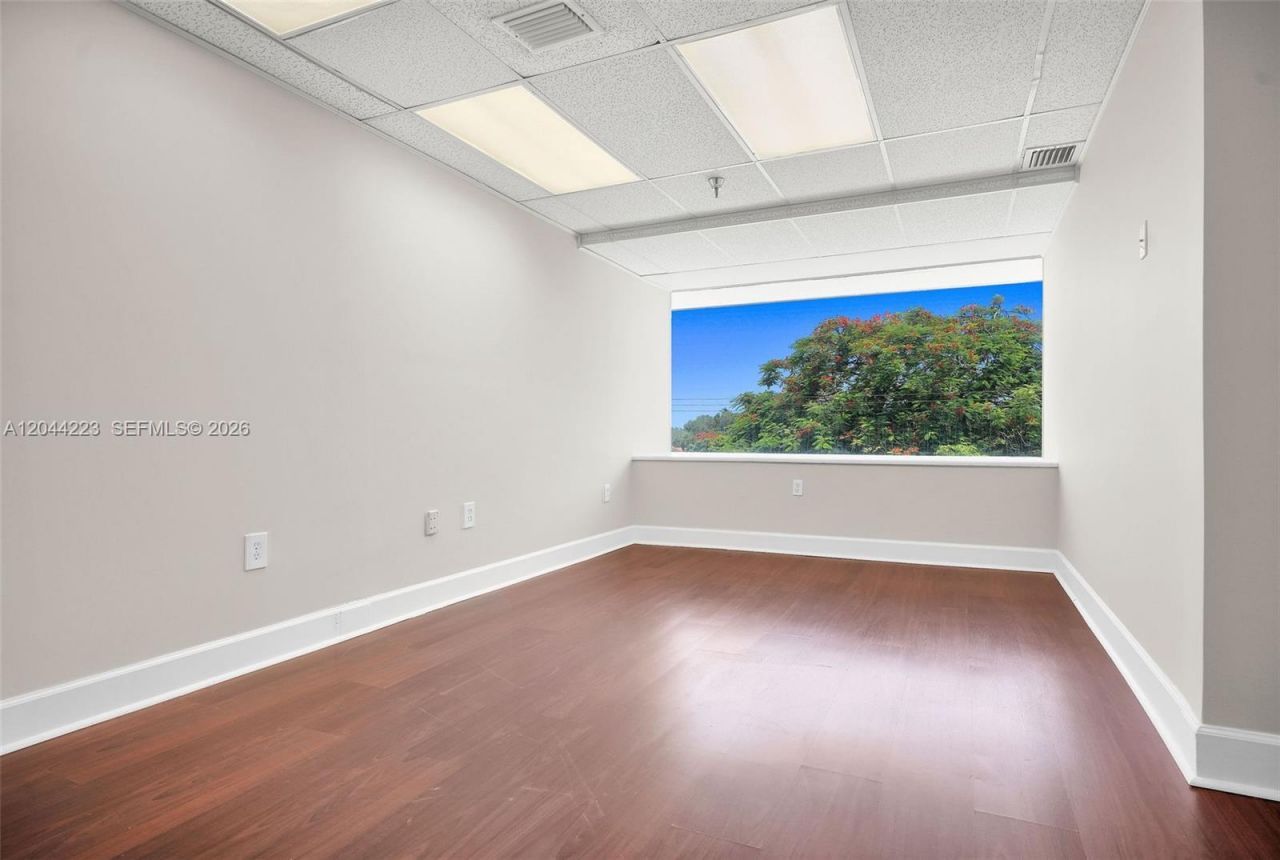 2150 SW 22nd St , Unit 7A, Miami, FL 33145 Photo