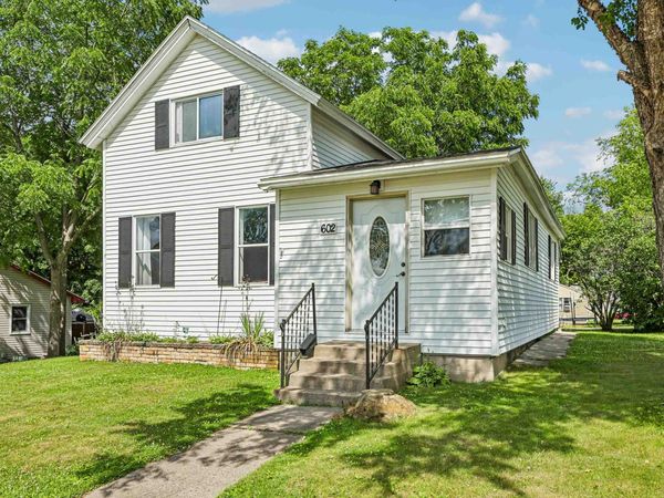 602 Cedar Street, Wisconsin Dells, WI 53965