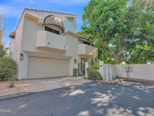 7240 N DREAMY DRAW Drive, Unit 113, Phoenix, AZ 85020