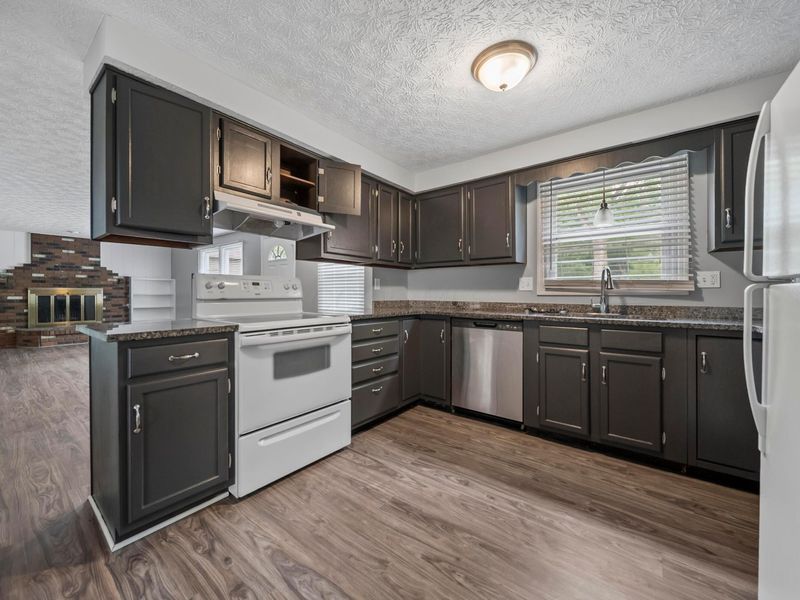 909 Prince William Lane , Westerville, OH 43081 Photo 13