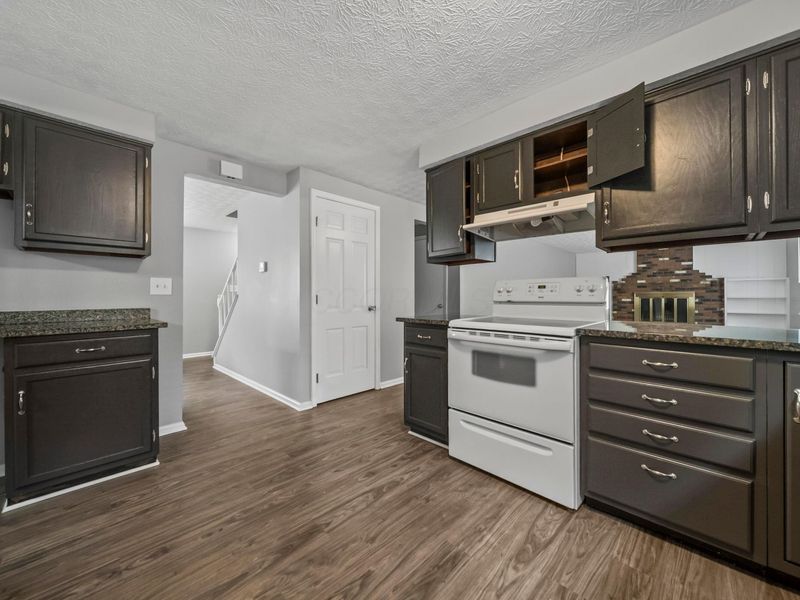 909 Prince William Lane , Westerville, OH 43081 Photo 16