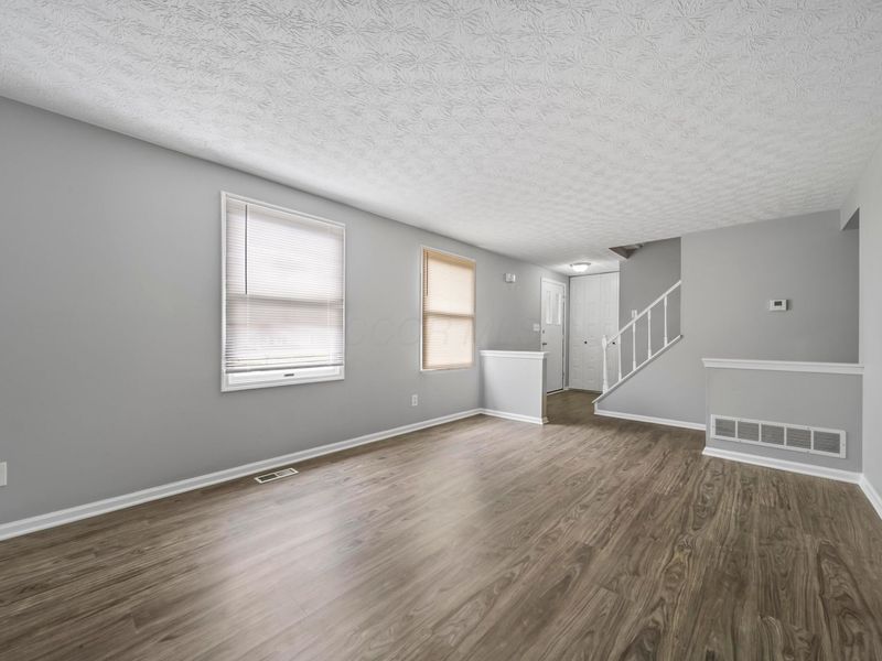 909 Prince William Lane , Westerville, OH 43081 Photo 9