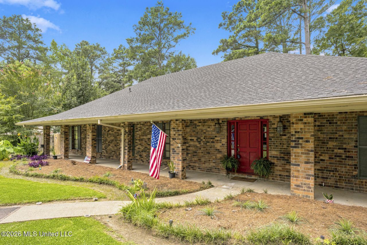 103 Bay Road Brandon, MS 39047