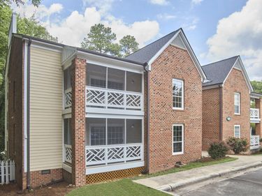 1005 Kingswood Drive, Unit E, Chapel Hill, NC 27517