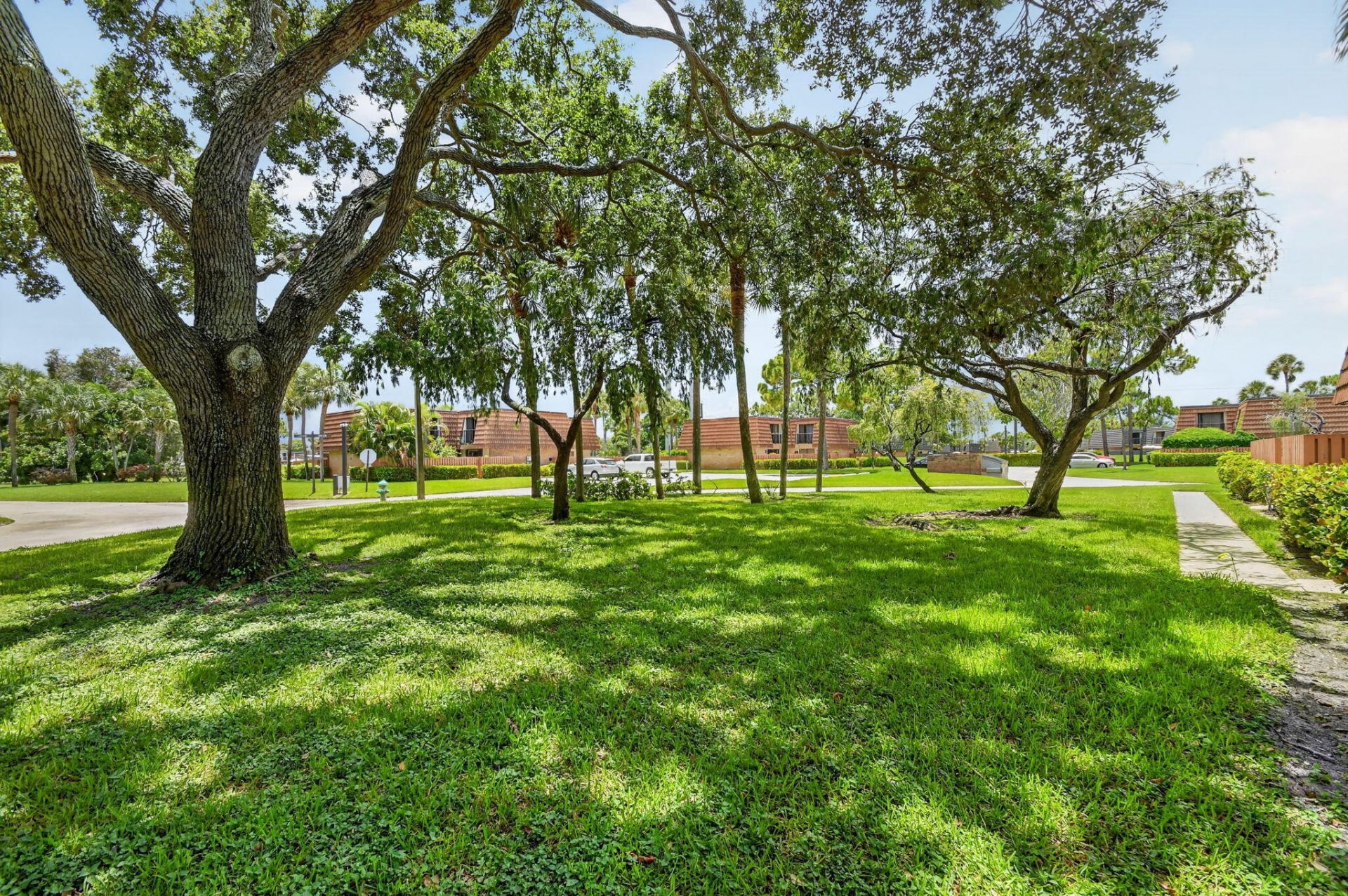 135 Heritage Way, West Palm Beach, FL 33407 Photo