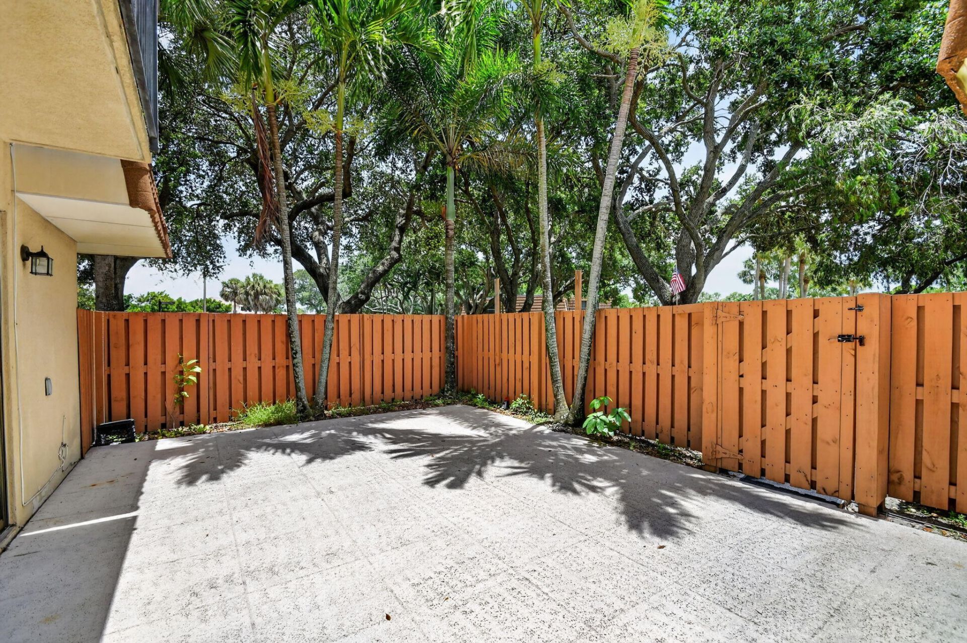 135 Heritage Way, West Palm Beach, FL 33407 Photo
