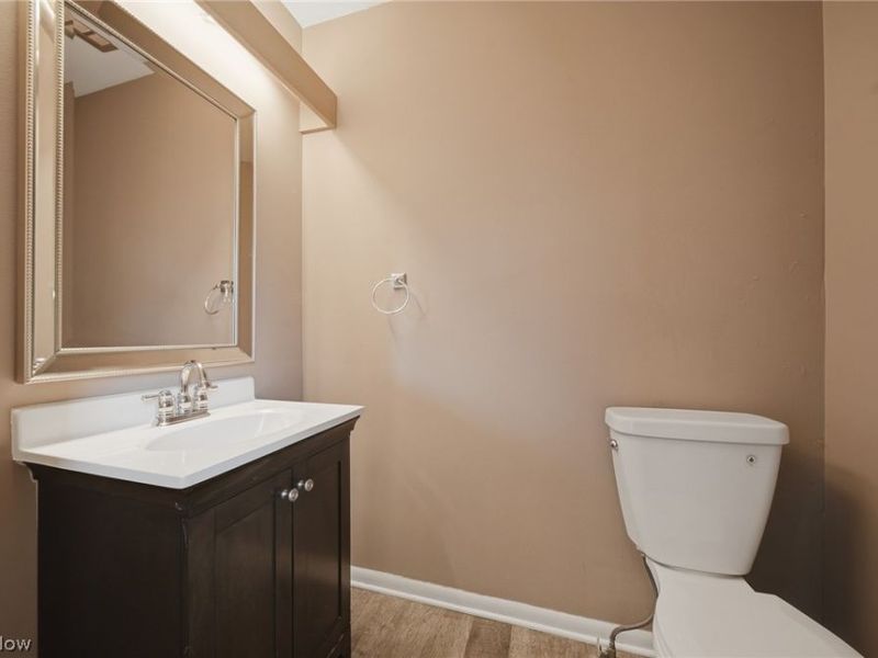 824 S Chillicothe Road, Unit 2, Aurora, OH 44202 Photo 13