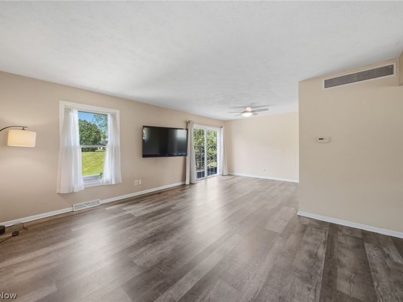 824 S Chillicothe Road, Unit 2, Aurora, OH 44202 Photo 8