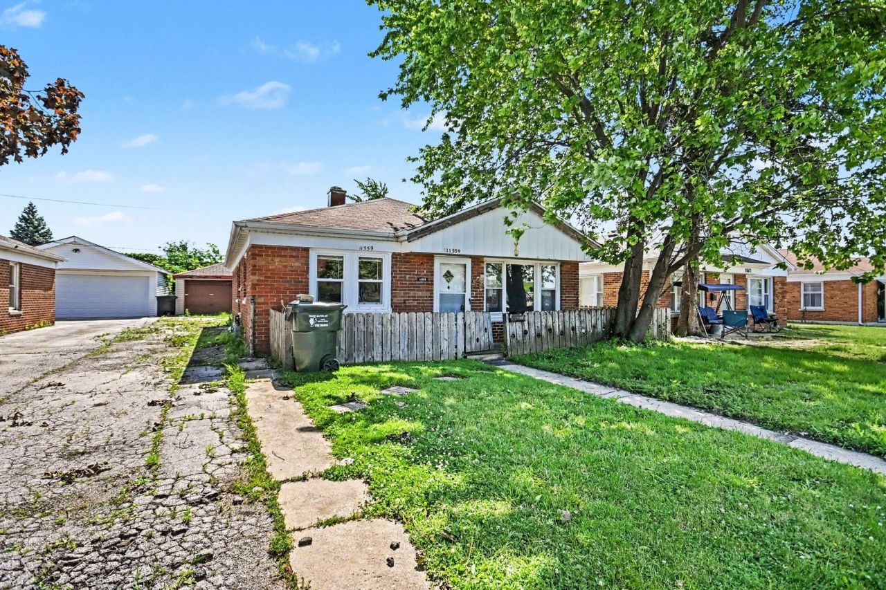 11559 S Kedzie Avenue, Merrionette Park, IL 60803 Main Photo