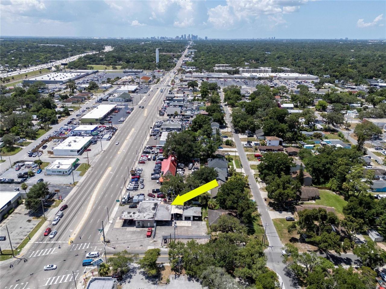 8624 N Florida Avenue, Tampa, FL 33604 Photo