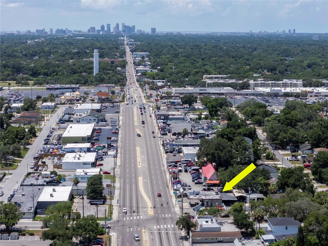 8624 N Florida Avenue, Tampa, FL 33604 Photo