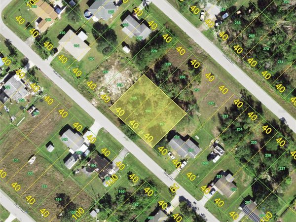 11266 5TH AVENUE , PUNTA GORDA, FL 33955