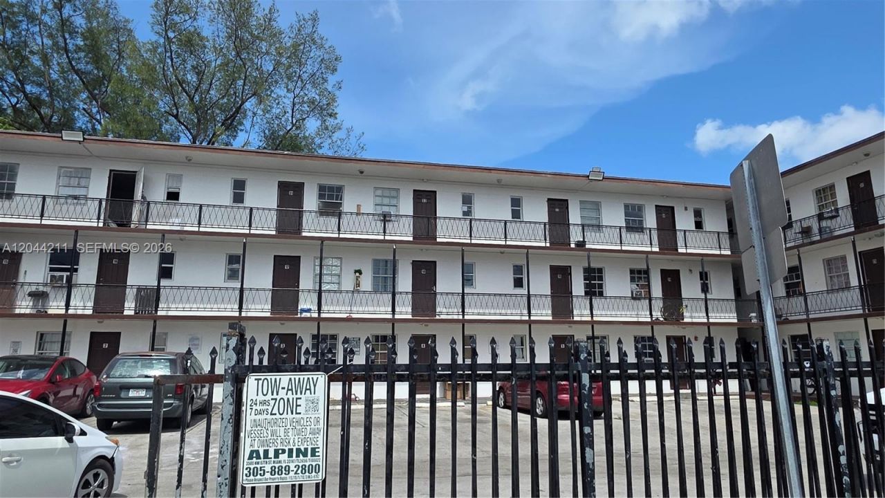 7001 NW 15th Ave , Unit 8, Miami, FL 33147 Photo