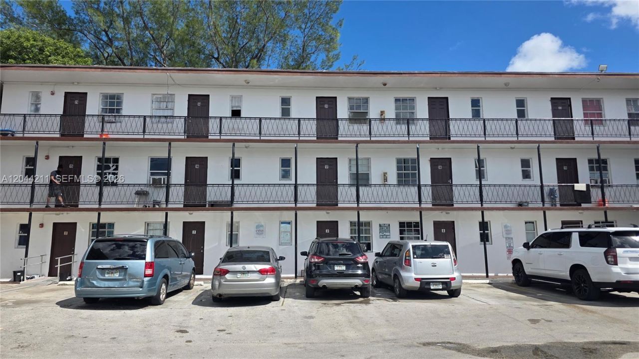 7001 NW 15th Ave , Unit 8, Miami, FL 33147 Photo