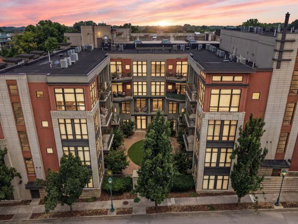 129 Walnut Street, Chattanooga, TN 37403