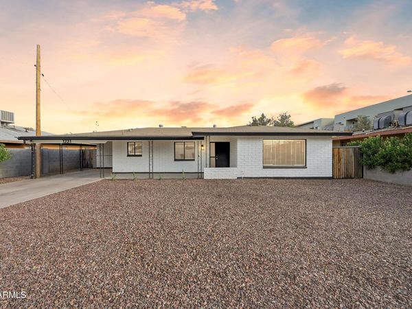 1221 E ELM Street, Phoenix, AZ 85014
