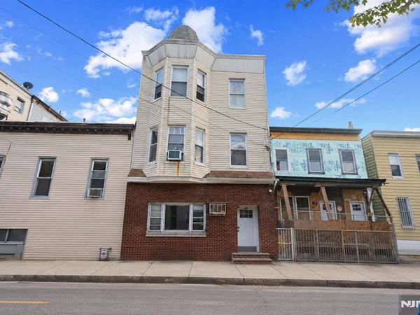 609 38th Street, UNION CITY, NJ 07087
