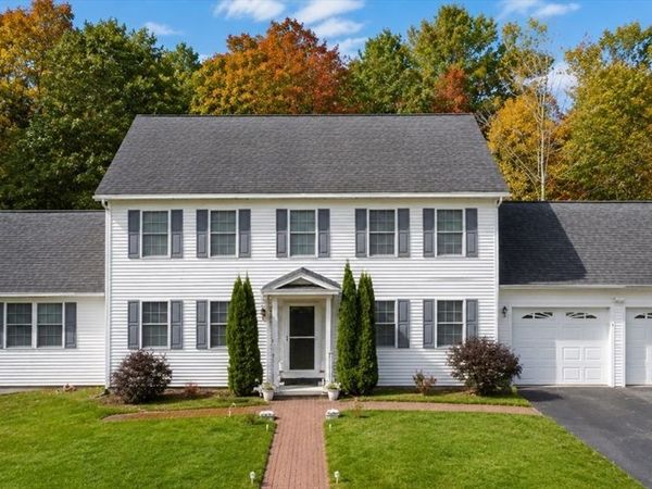 5 Poe Cir, Tyngsborough, MA 01879
