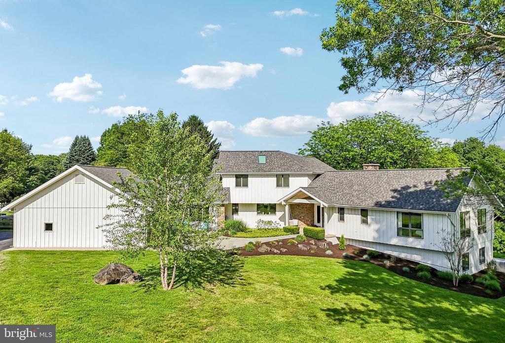 989 DELCHESTER ROAD , NEWTOWN SQUARE, PA 19073