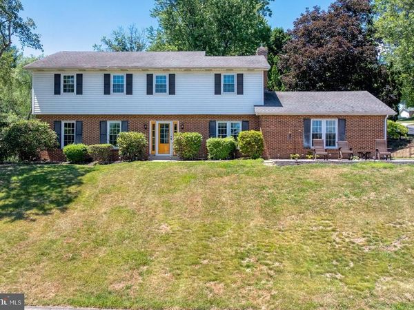 429 PAWNEE DRIVE, MECHANICSBURG, PA 17050