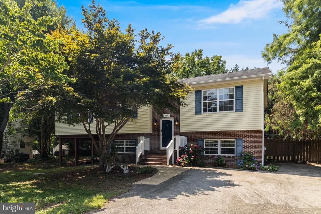 419 Grover Lane, Lusby, MD 20657 Main Photo