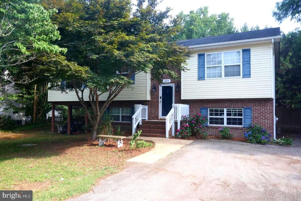 419 GROVER LANE , LUSBY, MD 20657