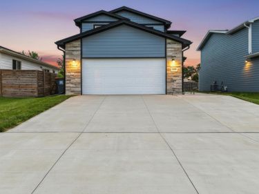 1640 SW 28th Street, Lincoln, NE 68522