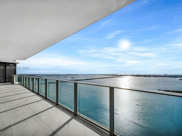 700 NE 24th St, Unit 4702, Miami, FL 33137